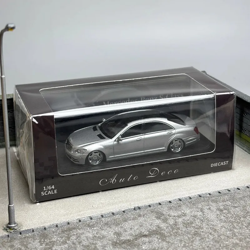 Diecast 1/64 Size Mercedes-Benz S-Class Alloy Model Car Benz S600L W221 Car Model Toys for Boys Collection Hobby Original Box