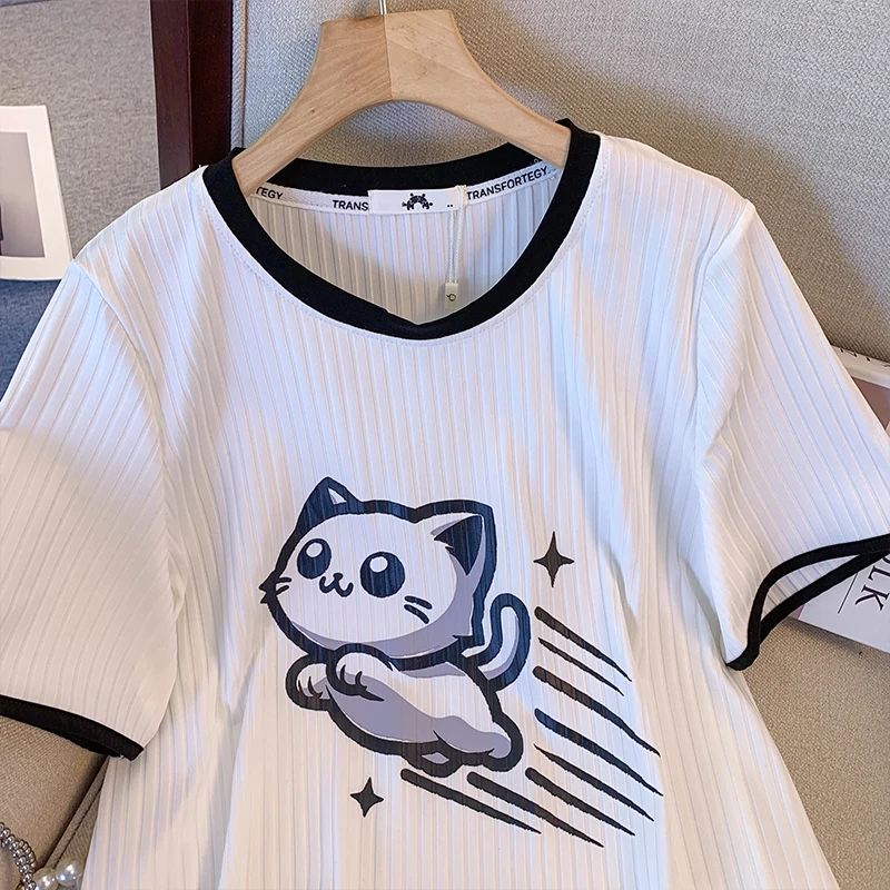 女性のための大きなポリエステルプリントTシャツ,カジュアルな夏のTシャツ,だぶだぶの生地,漫画の猫のプリント,白