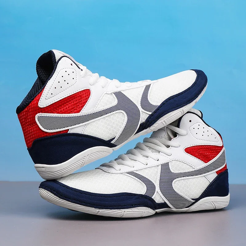 

2026 Boxing Shoes For Mens Black White Fighting Boots Man Top Quality Wrestling Shoes Men Designer Gym Training Shoe