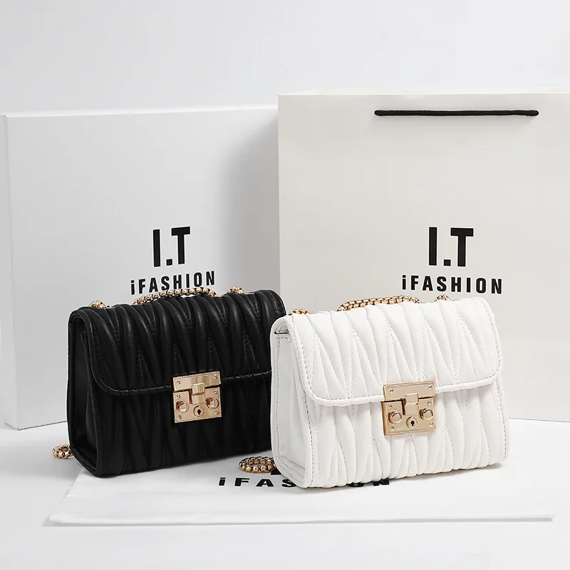

Fashionable Women's Bag New Three-dimensional Striped Diamond Chain Bag Women's Bag Shoulder Bags Crossbody Bags
