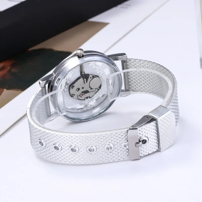 Fashionable Casual Men\'s Watch Hollow Out Strap Watch Not Mechanical Expression Couple Table Model Undertakes To Men and Women