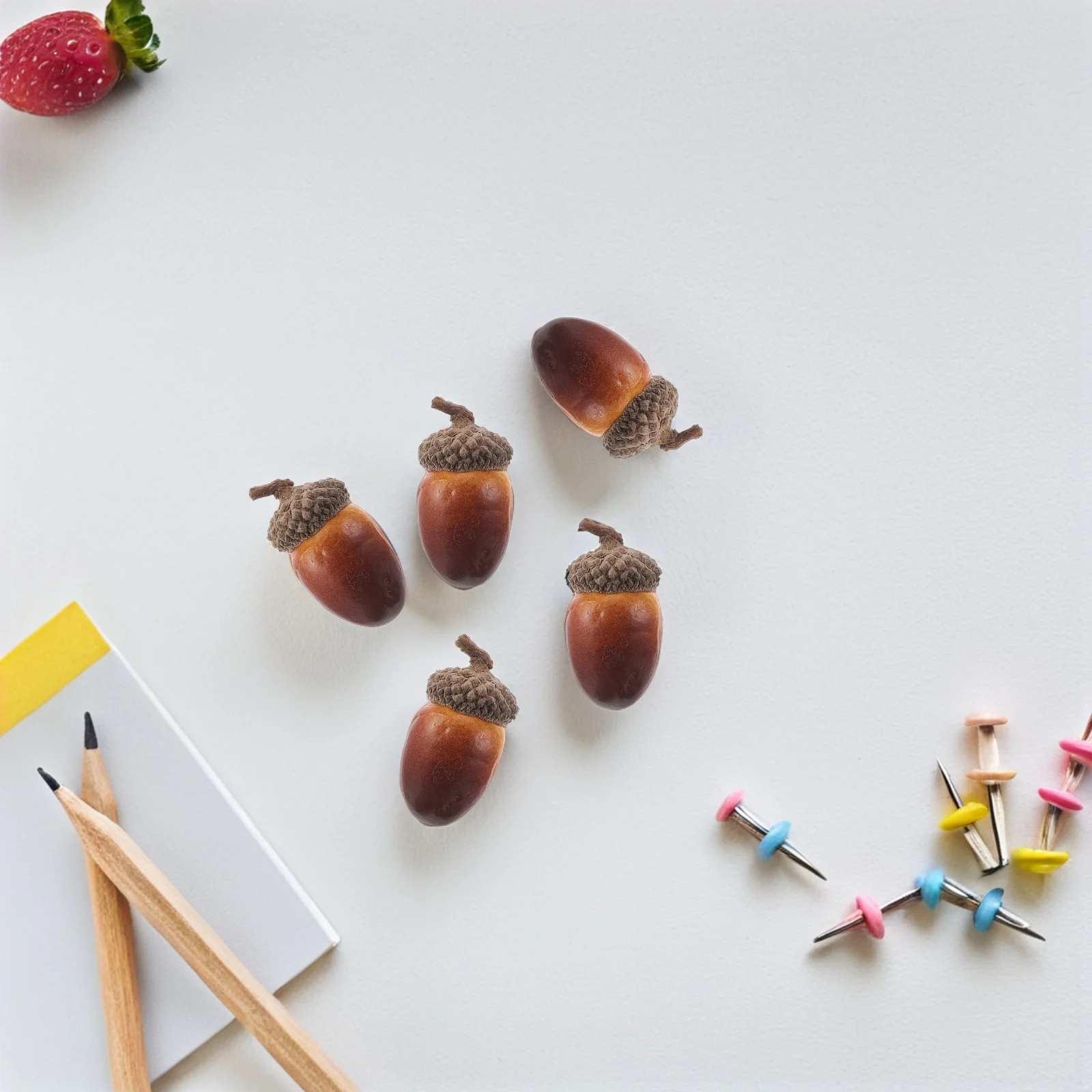 ลูกโอ๊กเทียม 40 ชิ้น ลูกโอ๊กปลอมขนาดเล็กเหมือนจริง ของตกแต่งสำหรับวันขอบคุณพระเจ้า ตกแต่งบ้าน ตกแต่งโต๊ะครัว สไตล์เรียบง่าย