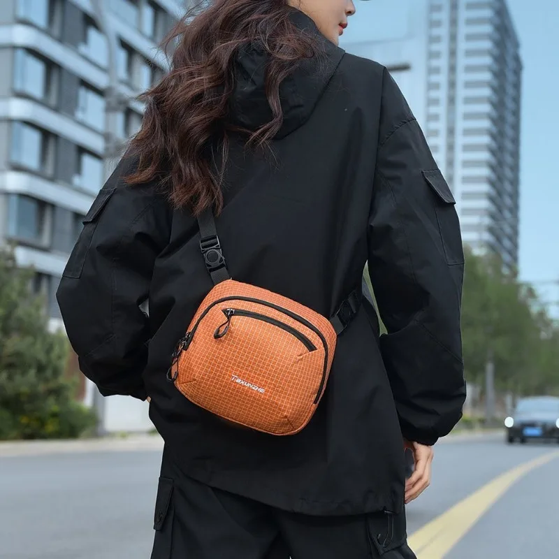 Summer new small shoulder bag with multiple compartments, durable and sporty