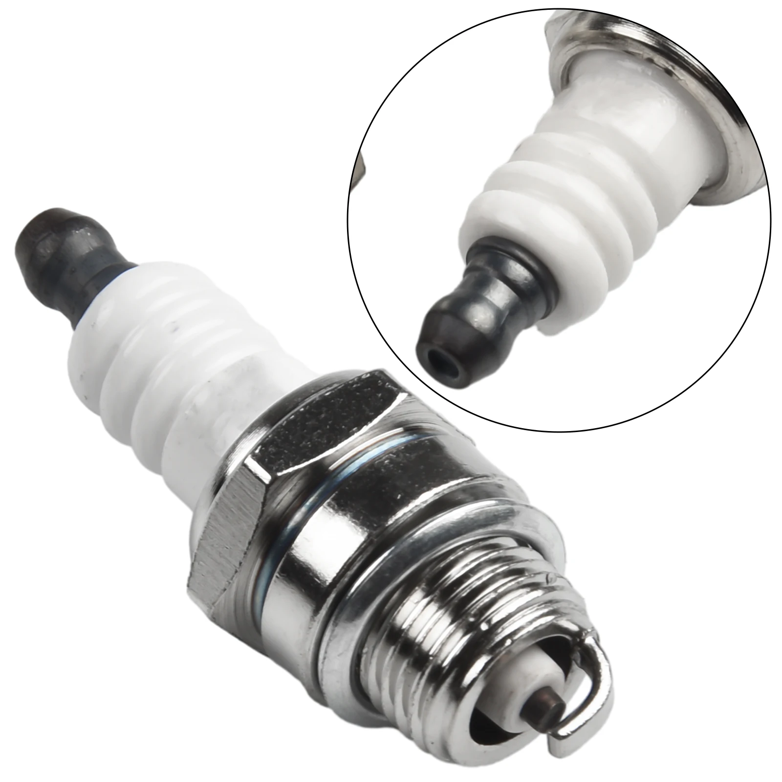Spark Plug para Substituição do Motor Acessórios para Ferramentas de Jardim 796112 796112s 796112 J19lm Rj19lm Pcs
