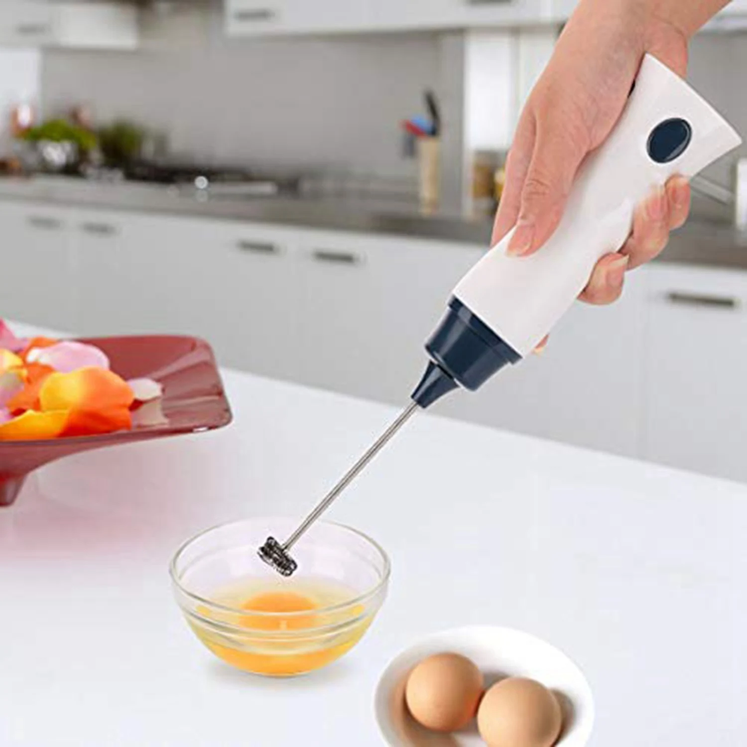 Batidor de café eléctrico de mano, Espumador automático de leche y bebidas, batidor de crema, agitador de cocina, batidor de huevos con cubierta