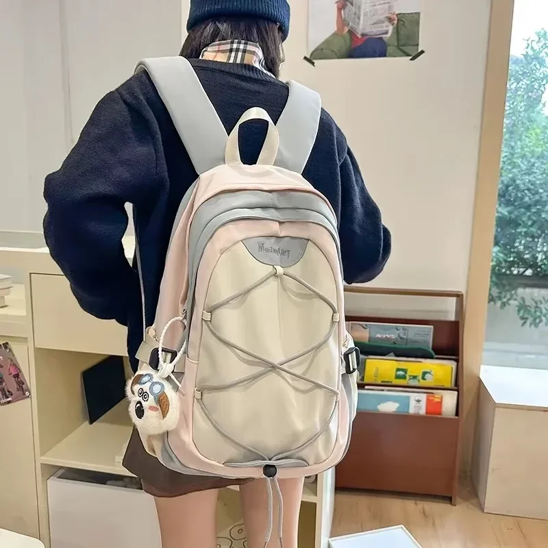 

Нейлоновые повседневные простые школьные сумки на молнии, 2026, новый стиль, молодежные модные рюкзаки, универсальные милые сумки большой вместимости для женщин