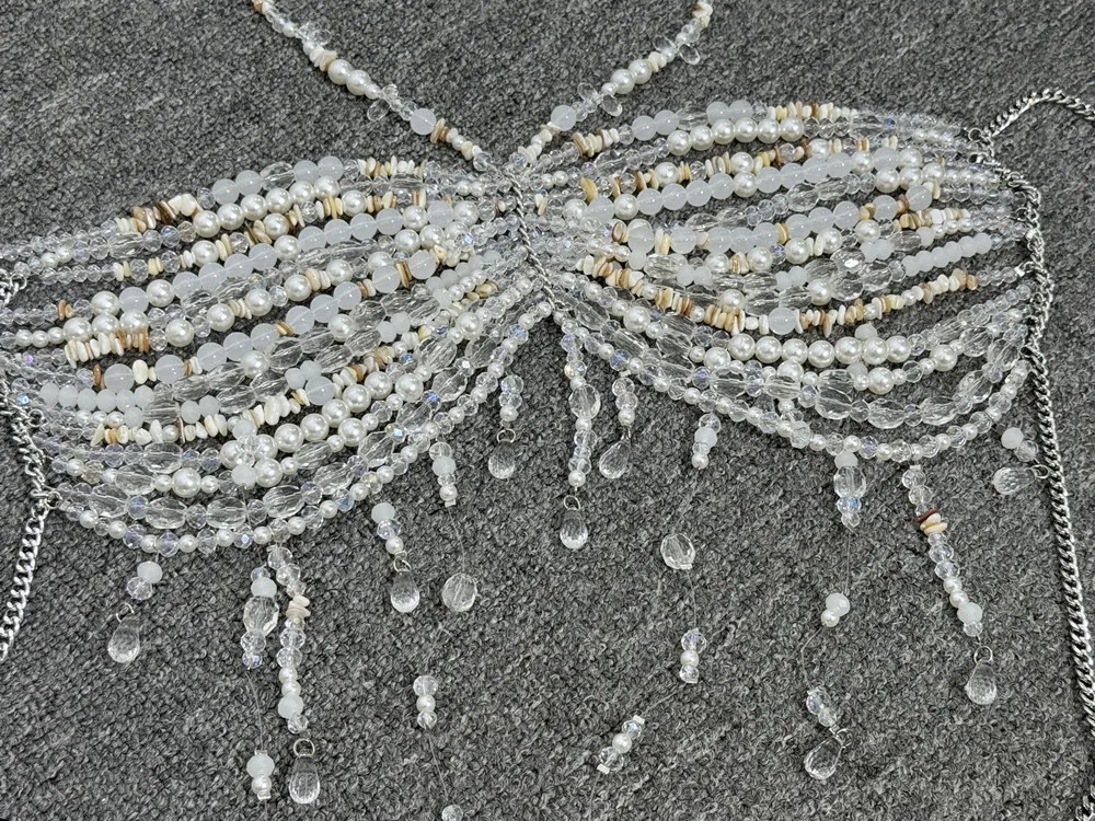 حمالة صدر جديدة لعام 2025 مع شرابة للنساء سترة مثيرة وجذابة على شكل سلسلة صدرية مفرغة ملابس شاطئ للعطلات y2k صيفية