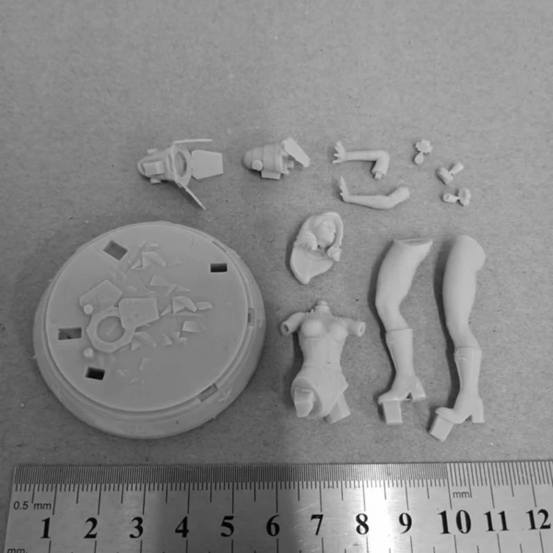 Stage Girl Full Resin Figure Girl 1/24 Scale 75mm Assemble Miniatures Model Kit Unassembled Unpainted Diorama Toys