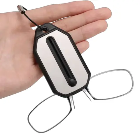 Lunettes de lecture à clipser pour le nez, pliables, ultralégères, porte-clés, pour hommes et femmes, Mini lunettes presbytes portables + 1.0 à + 4.0