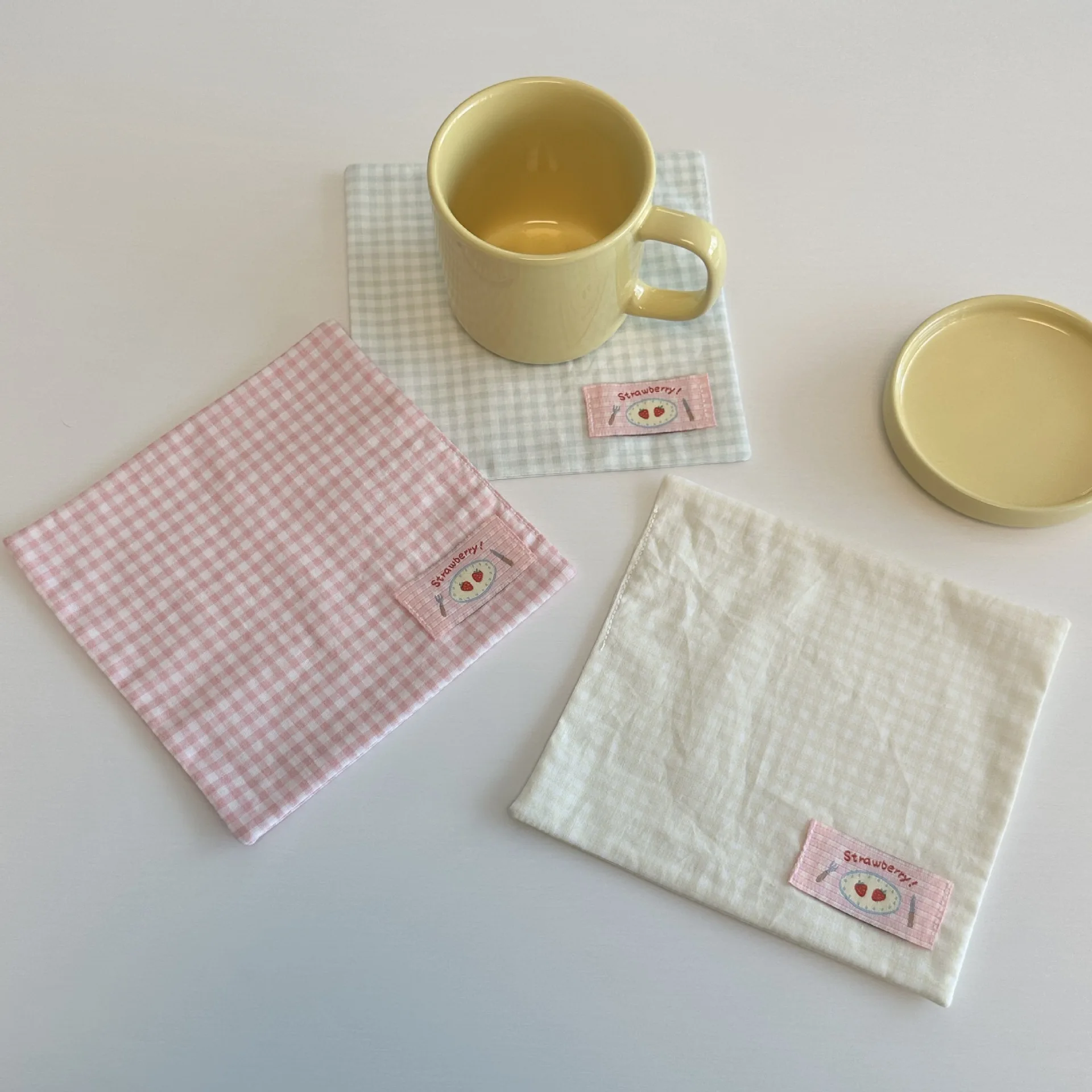 Sweet Pink Strawberry Small Grid Placemat Homemade Napkin Desk Coaster Background Ins Ballet Photo Background
