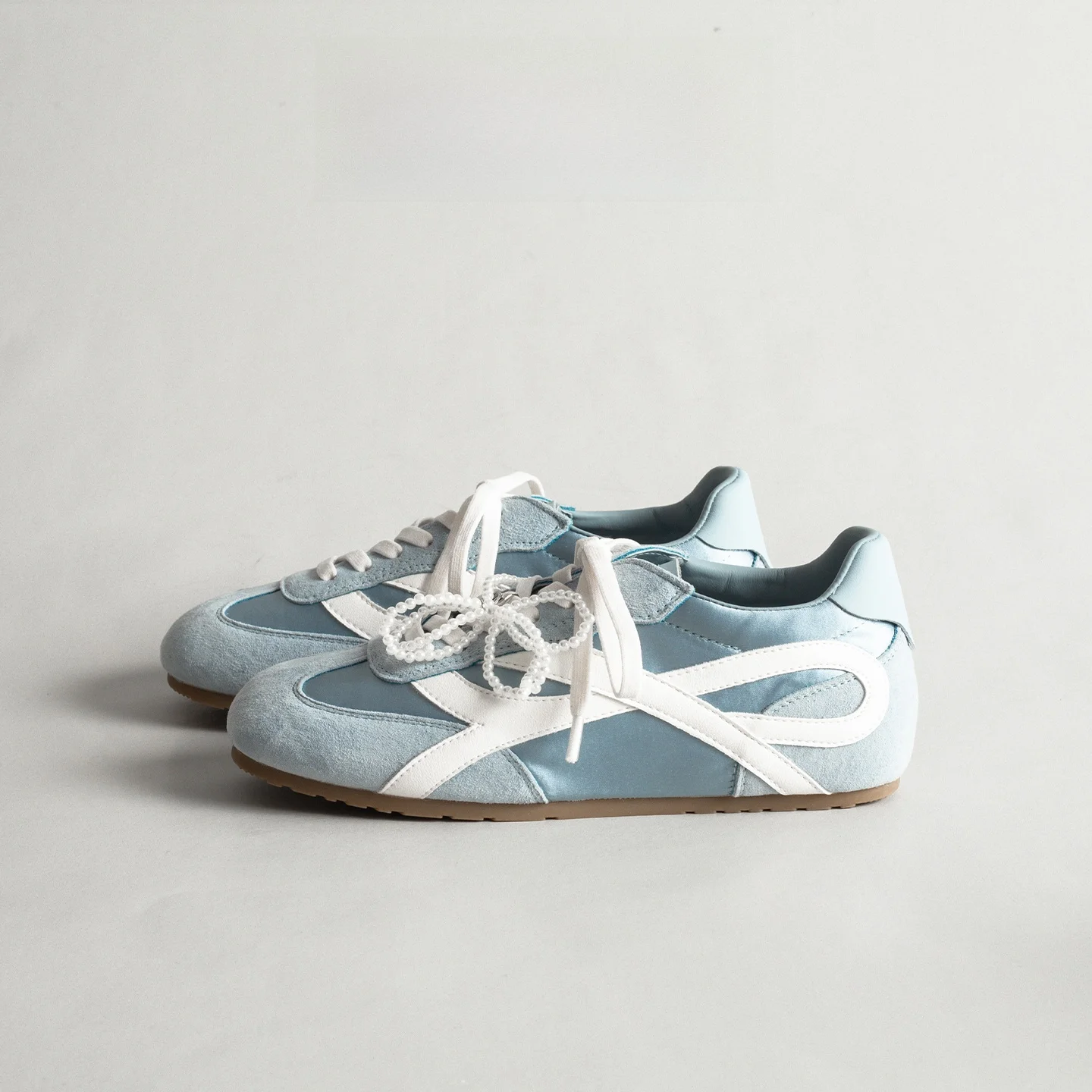 baskets-decontractees-pour-femme-en-cuir-veritable-bleu-style-retro-a-plateforme-collection-printemps