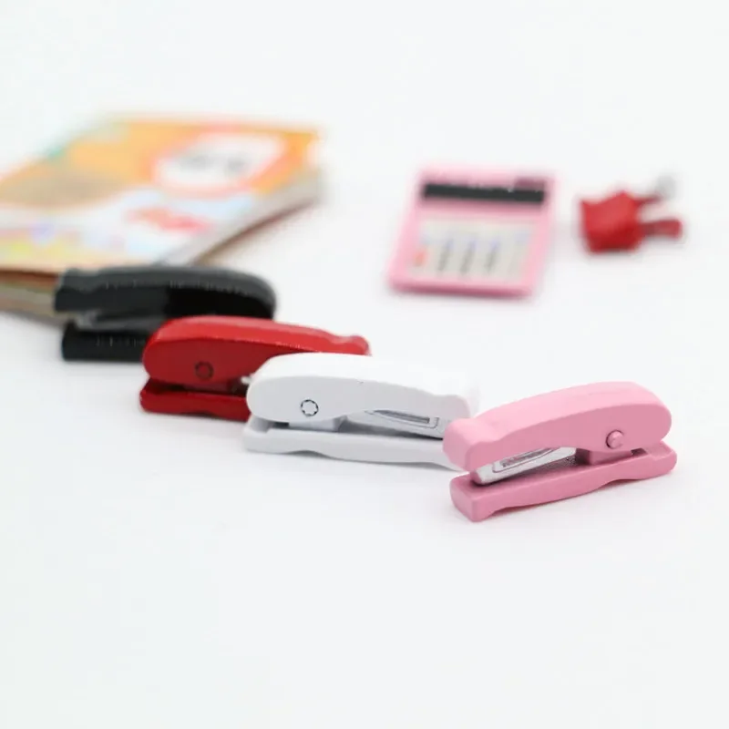 Dollhouse Mini Calculator Stapler Clip Replica 1:12 1:6 Miniatures Classroom Pocket Dollhouse Models Doll Accessories Home Decor