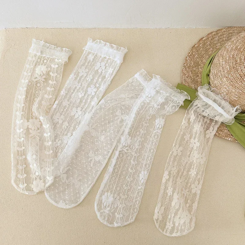 

1 пара летних кружевных милых детских носков для девочек, тонкие нейлоновые дышащие детские школьные носки, мягкие хлопковые носки с цветочной вышивкой и сердечком