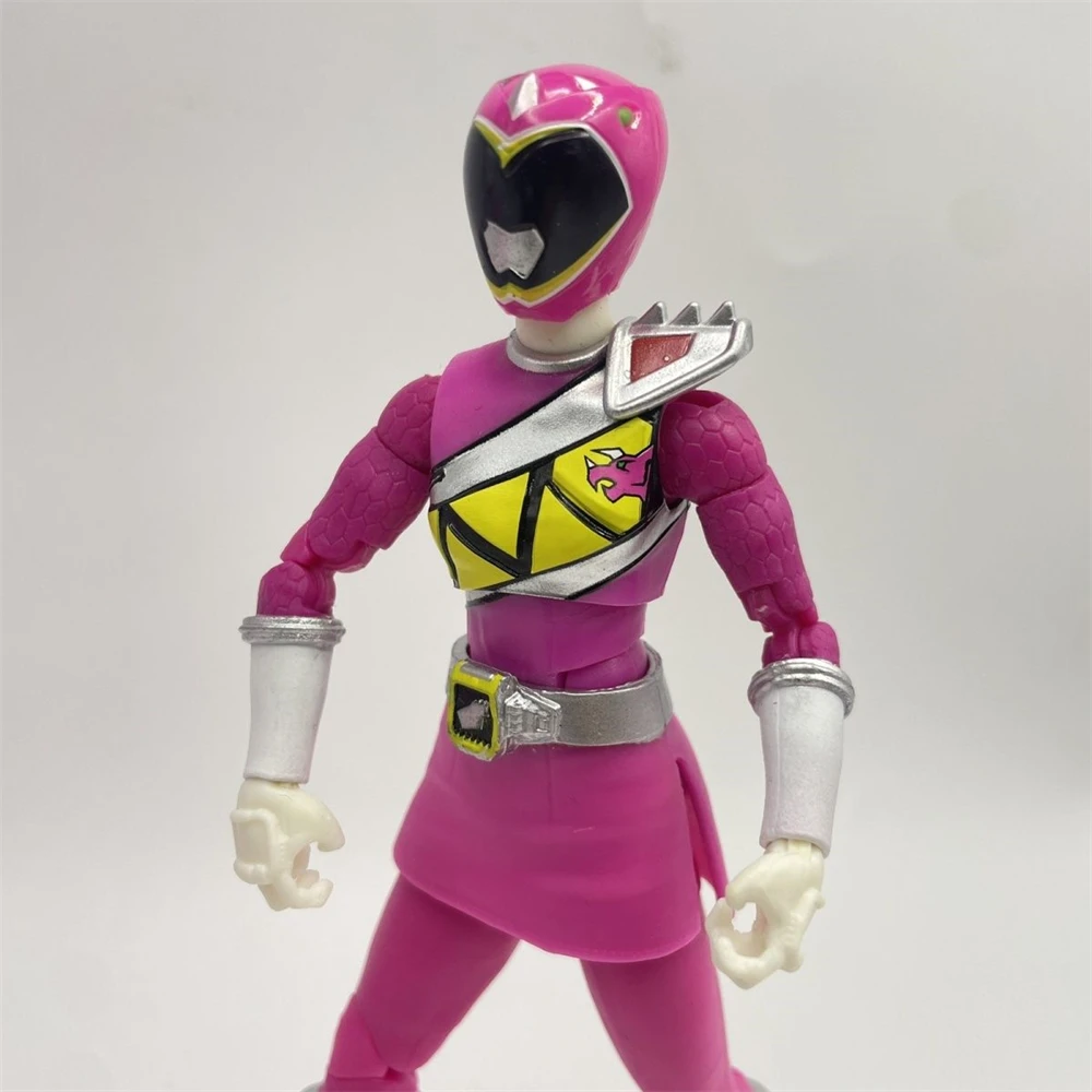 Hasbro Power Rangers Pink Ranger 6-Inch Barang Asli dalam Kemasan Massal Adalah Model Boneka Aksi yang Rusak Hadiah Ulang Tahun