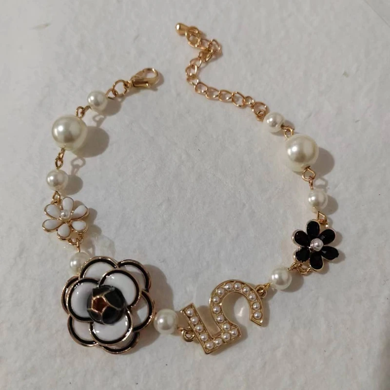 Pulsera de cuentas de perlas de flor de Camelia de cristal hecha a mano de lujo, joyería para mujer