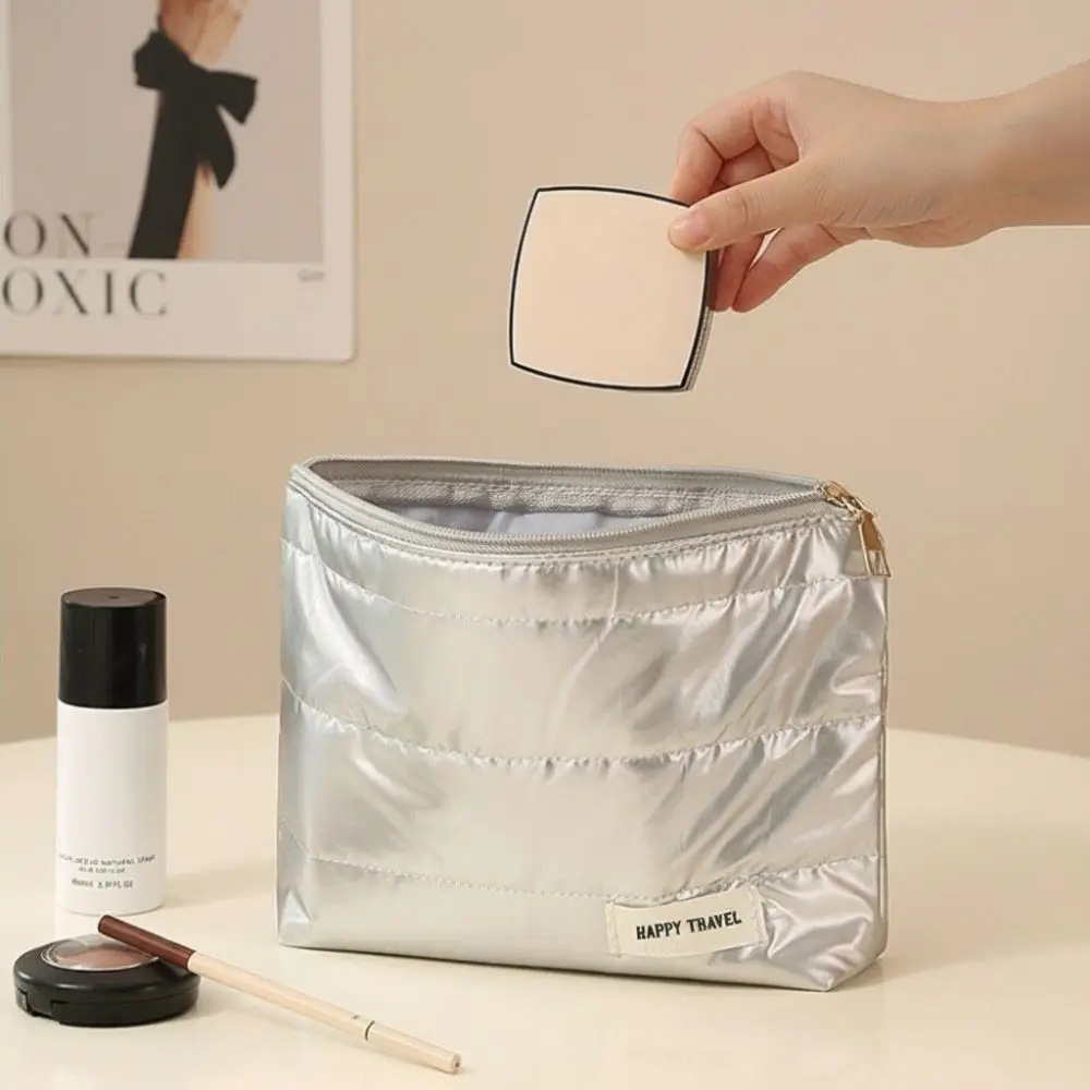 Handheld style Portable Makeup Bag Large Capacity Waterproof Toiletry Bag Gold/Silver Lightweight Organizer Bag for Women