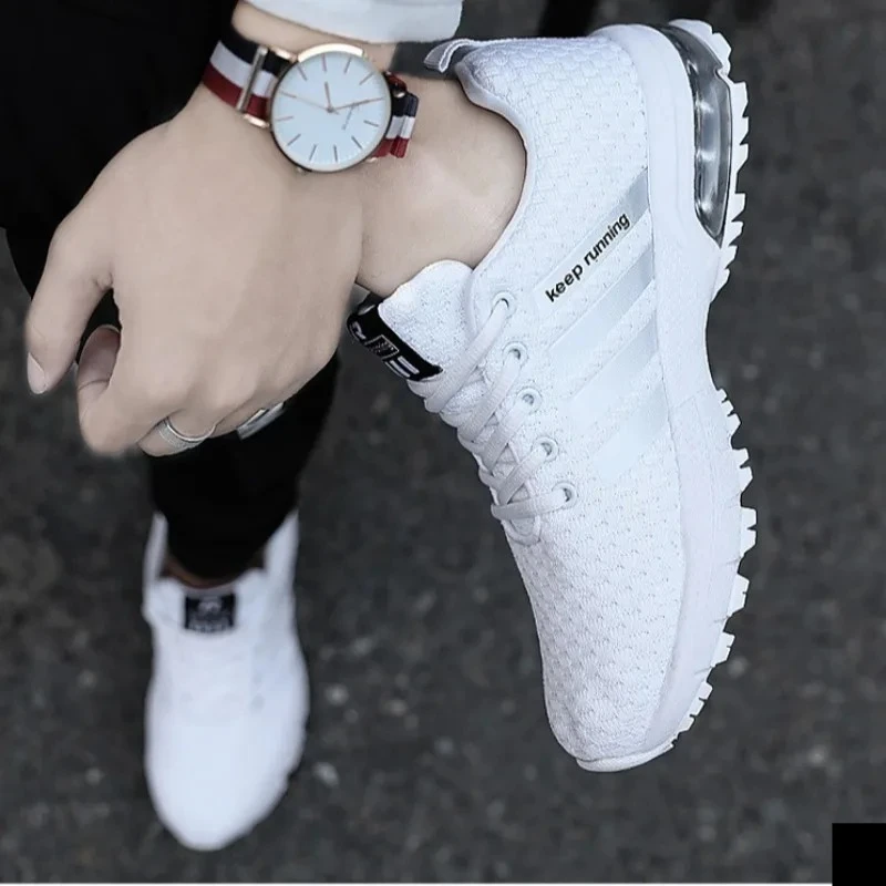 Men White Sneakers Shoes Breathable Anti Slip Hiking Shoes Low Top Air Cushioned Men's Running Shoes Casual Shoe Tenis Masculino