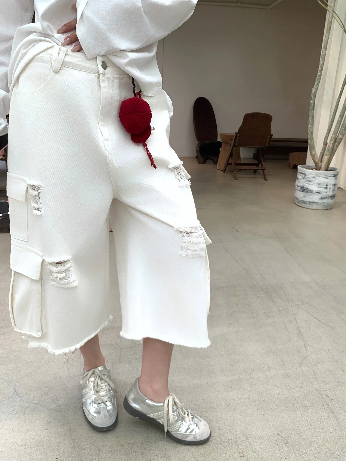 

Summer New Style White Ripped High Waist Loose Straight Leg Jeans Women's Seven-Foot Pants Xuekeke Spicy Girl Fashion