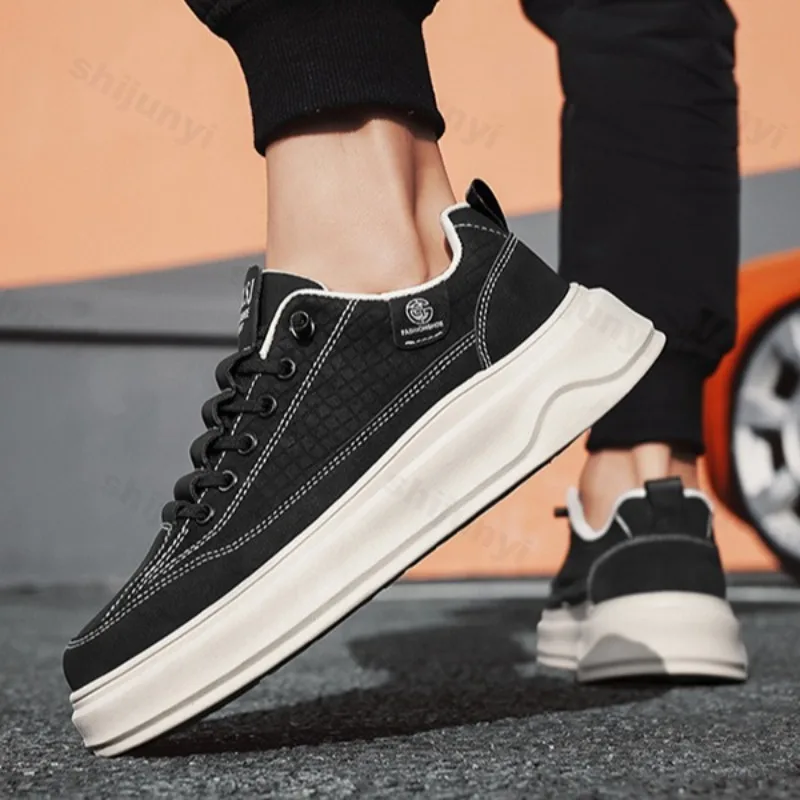

2025 Autumn New Concise Design Men's Low Top Thick Soled Casual Sports Shoes Fashion Trend Versatile Cofmortable Chunky sneakers