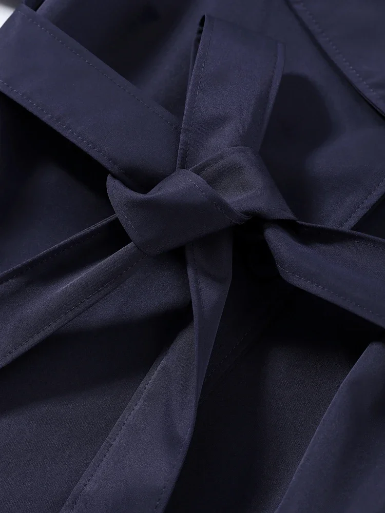 Damenmäntel mit Einfarbigem Revers und Gürtel, Kurze Trenchcoat-Jacke für den Frühling, Weiblicher Epaulet-Mantel mit Langen Ärmeln und Knöpfen, Schlanker Schnitt, Neue Damen-Oberbekleidung – Detail 8