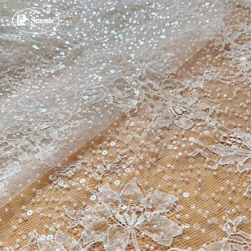 3M, Weiße Perlen-Pailletten-Spitzenstoffe Luxuriöses Abendkleid Französische Spitze Braut-Hochzeitsstoff. Stoffe zum Nähen – Detail 4