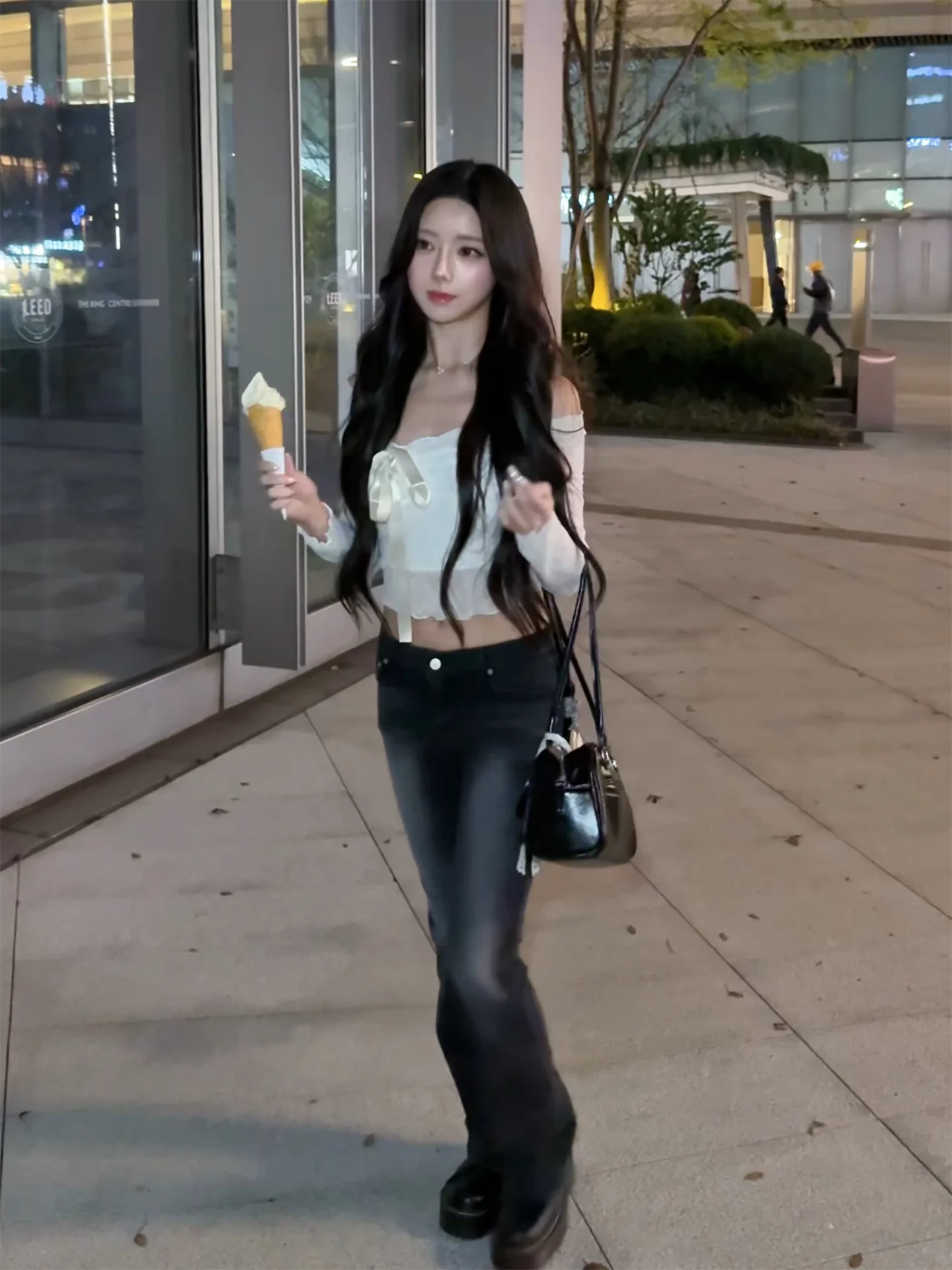 

Low Waist Flared Jeans Women's Slim Fit Cotton Stretch Denim Pants Natural Shape Memory Casual Style Four Seasons Universal