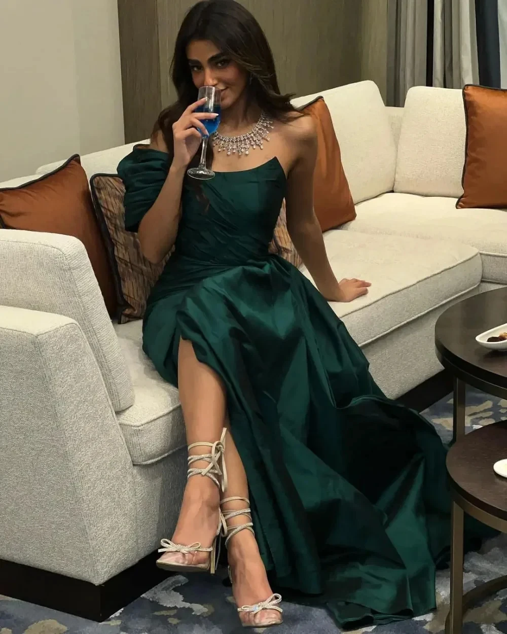 

Romantic Green Satin A-Line One Shoulder Floor Length Prom Dress Strapless Evening Party Gowns Saudi Arabia Formal فساتين السهرة