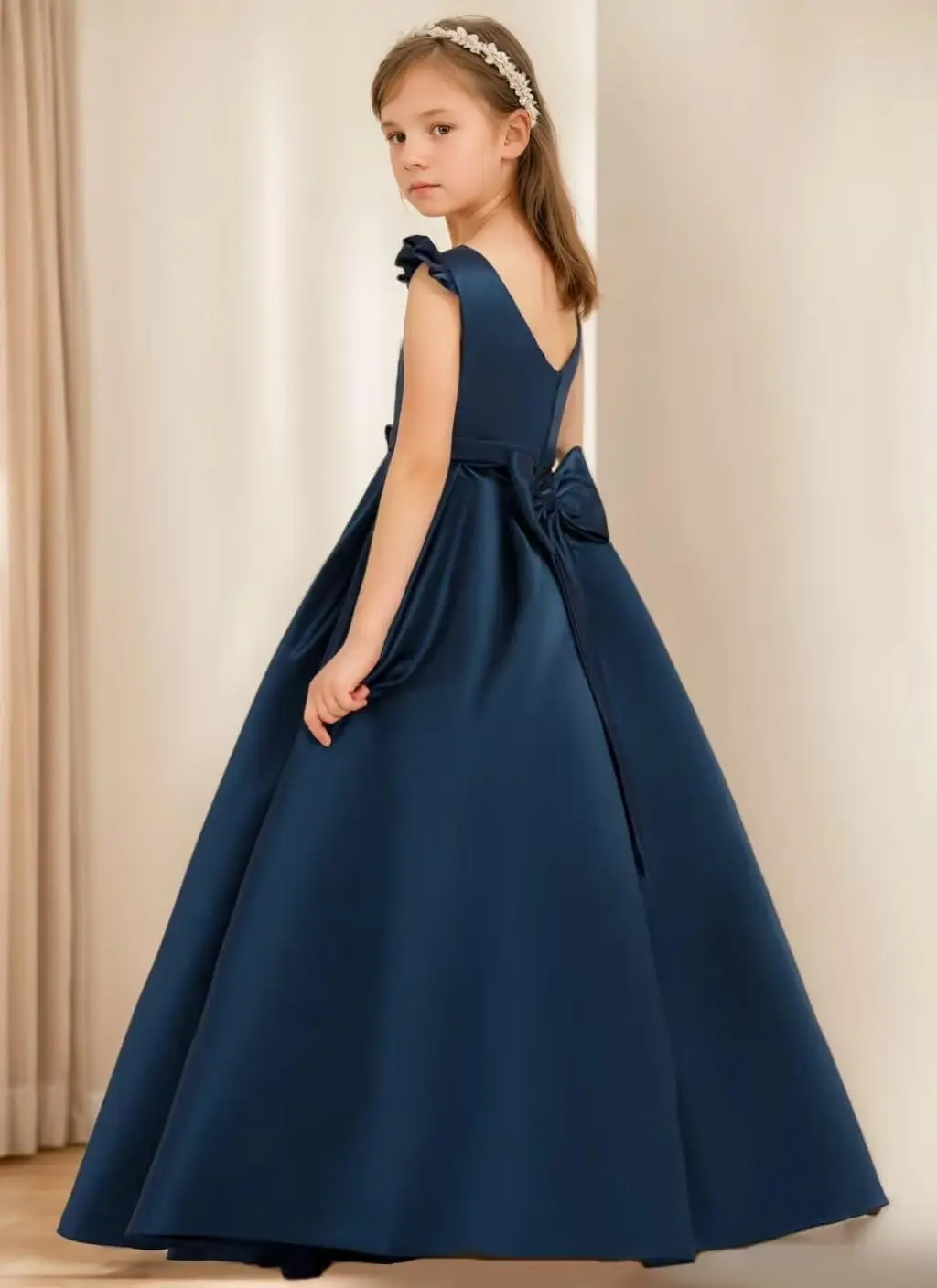 Satin Flower Girl Dress， Round Neck Princess Birthday Party Ball Dress, Girl Sleeveless Formal Evening Communion Dress, with Bow