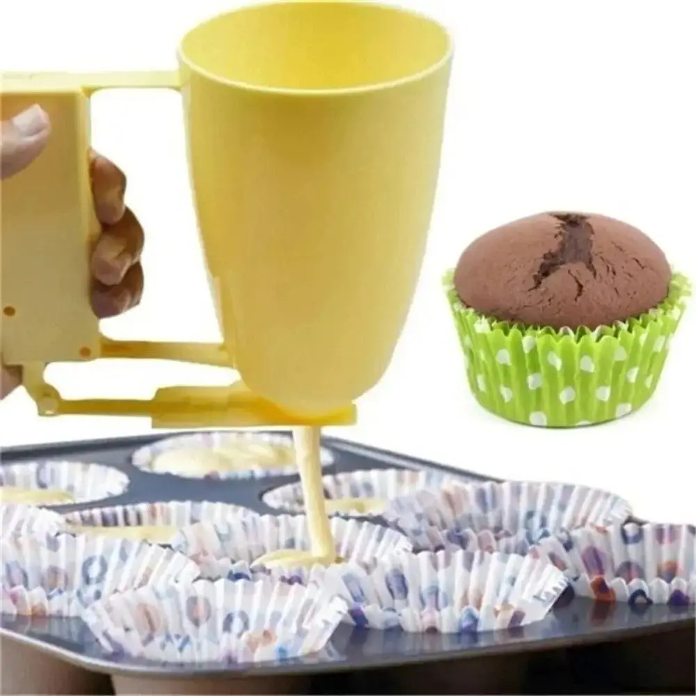 

Light Yellow Pastry Dispenser Handheld Plastic Meatball Maker Adjustable Multi-Purpose Octopus Balls Maker Kitchen Use