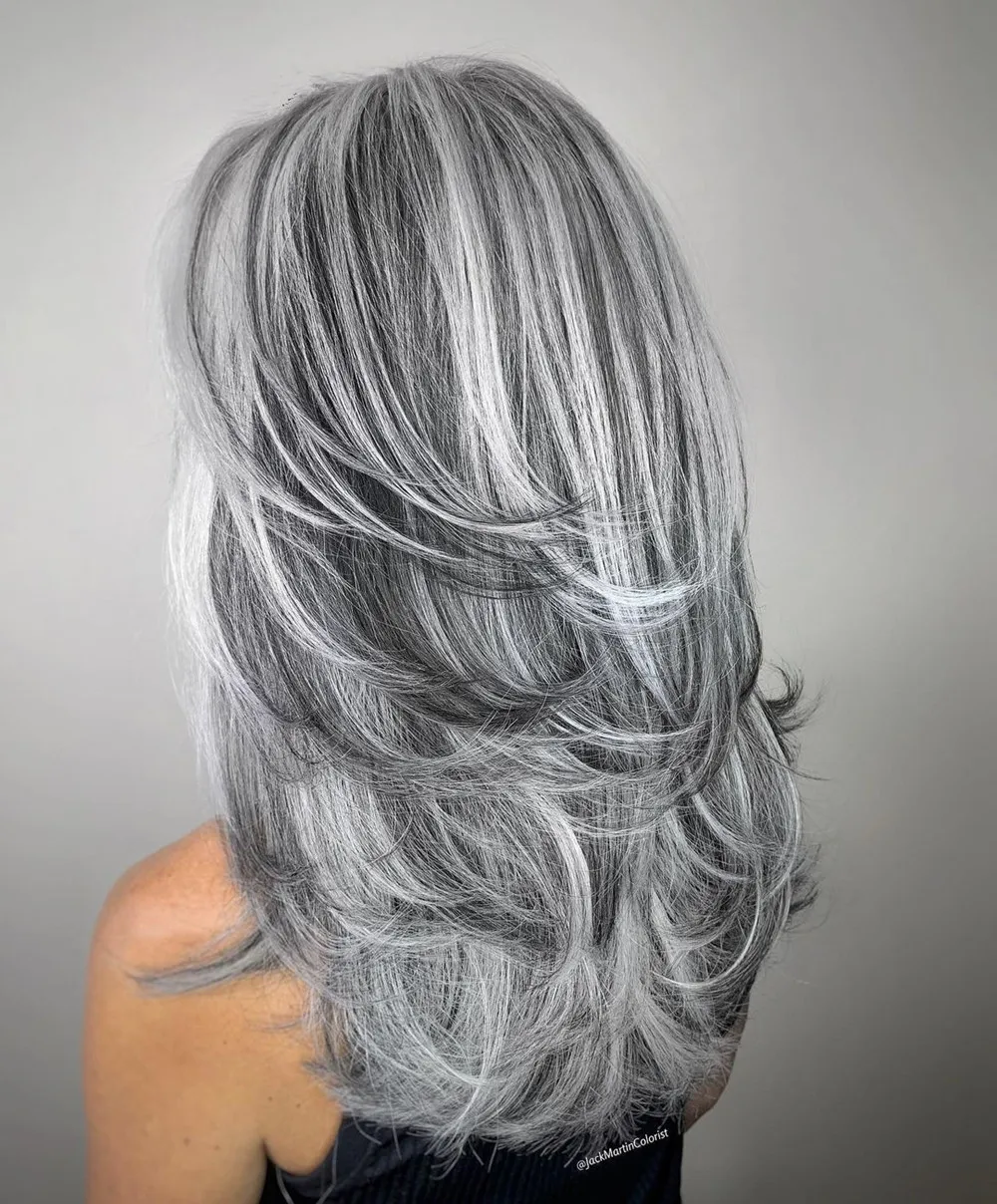 Women\'s Long Curly Synthetic Wigs Silver Gray White Natural Wave Heat Resistant Fiber Fluffy Hair Wig Daily Use Party Cosplay