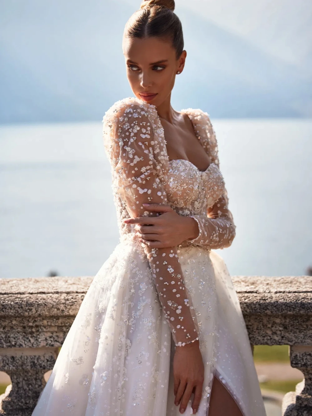 2026 جديد انفصال كم مطرز فستان الزفاف الحبيب الرقبة عالية الشق فستان زفاف مخصص فساتين رشيقة للعروس