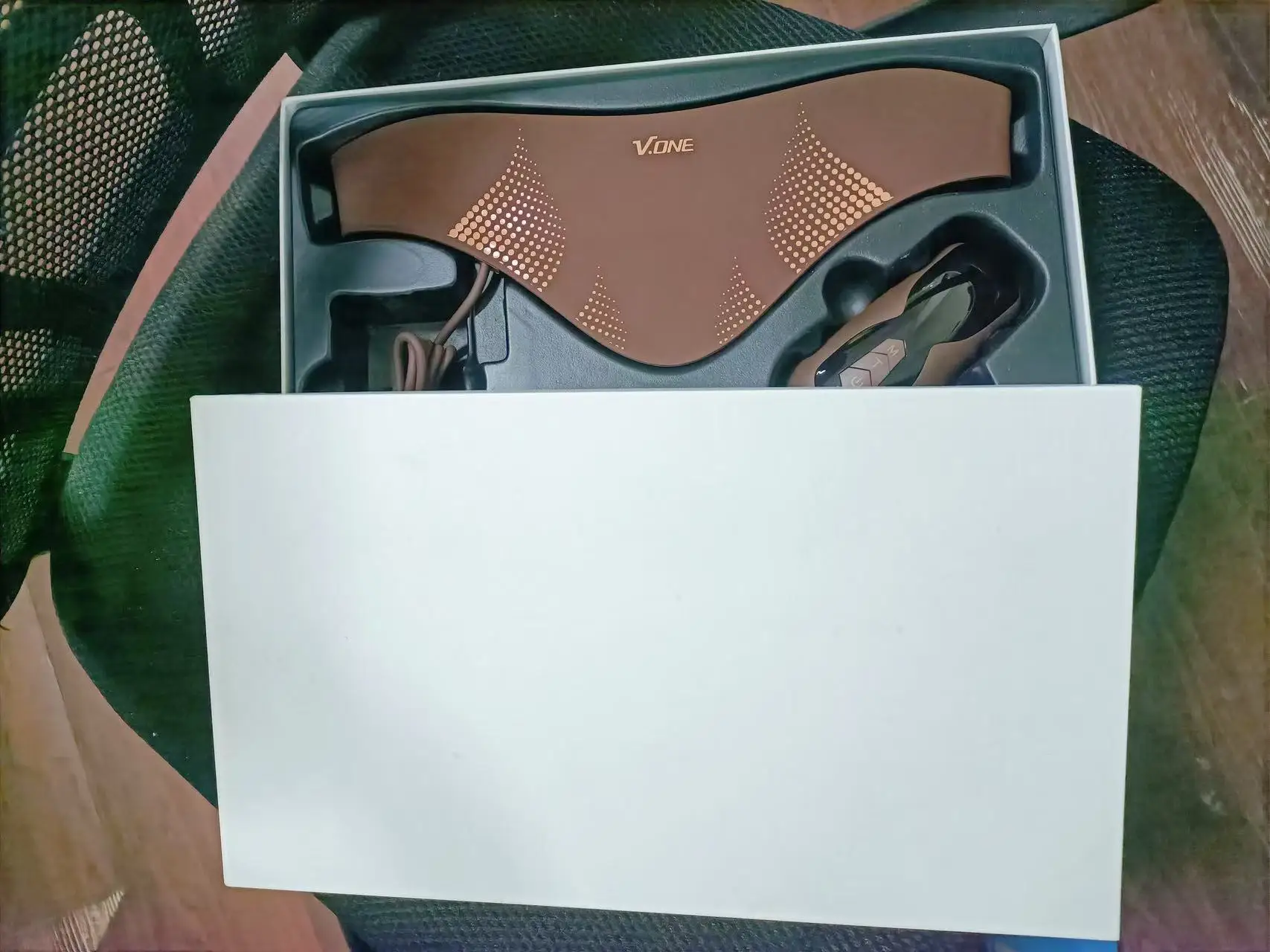 Maschera per il viso e il collo a LED 3C in morbido silicone di alta qualità Terapia della luce Design ergonomico per una vera cura della pelle antietà a casa e in viaggio