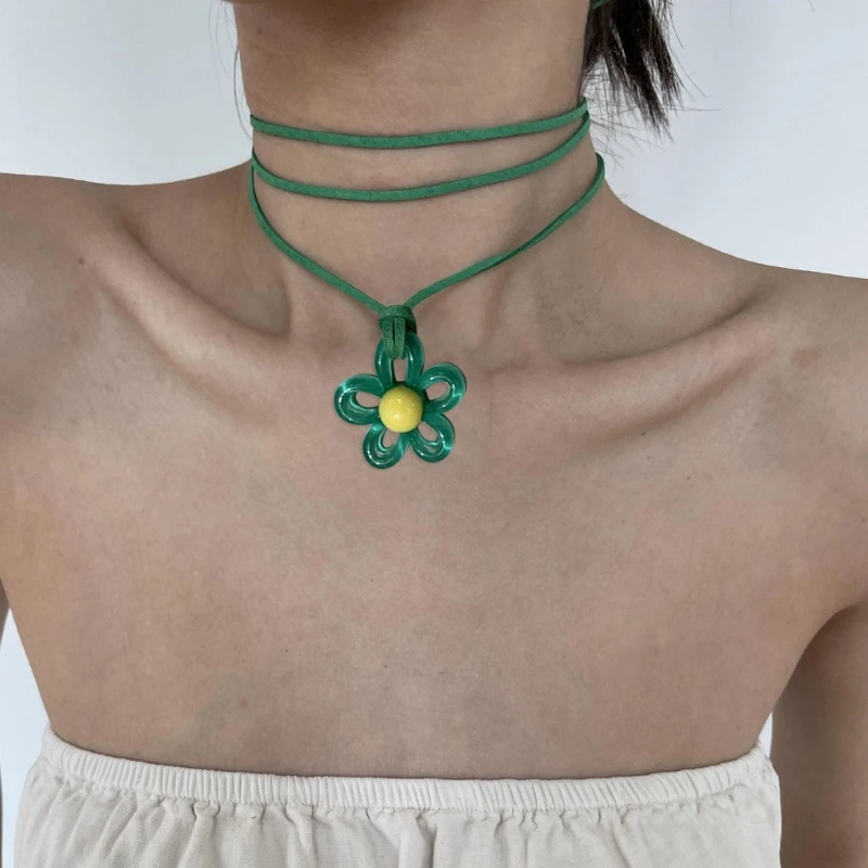 Colorful Flower Pendant Necklace Sweet Flower Clavicle Chain Necklace Acrylic Flower Pendant Choker Collarbone Chain Pendant