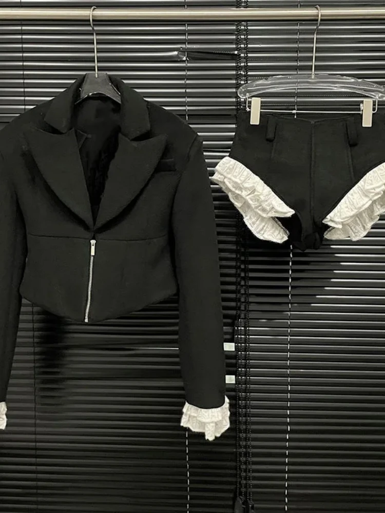 

Women's Blazer Long Sleeve Two Piece Sets Sexy V Neck Lace Pathchwork Jacket + High Waist Shorts Set Evening Runway Cocktail