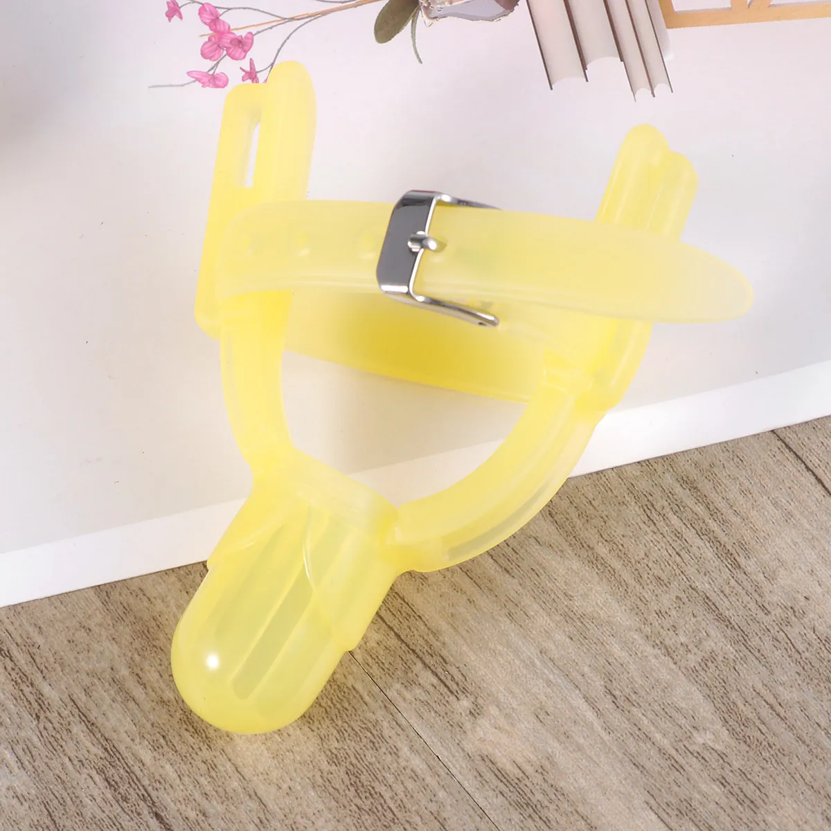 

Baby Finger Protector Anti-Bite Thumb Forefinger Cover Light Yellow Teether For Infant Gum Pain Relief Silicone