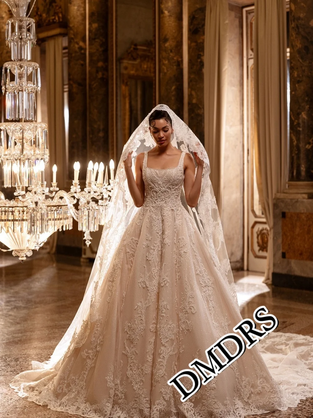 

DMDRS Fashionable Spaghetti-Strap Wedding Dress Romantic A-Line Bridal Gowns Charming Appliquéd Floor-Length Wedding Gowns