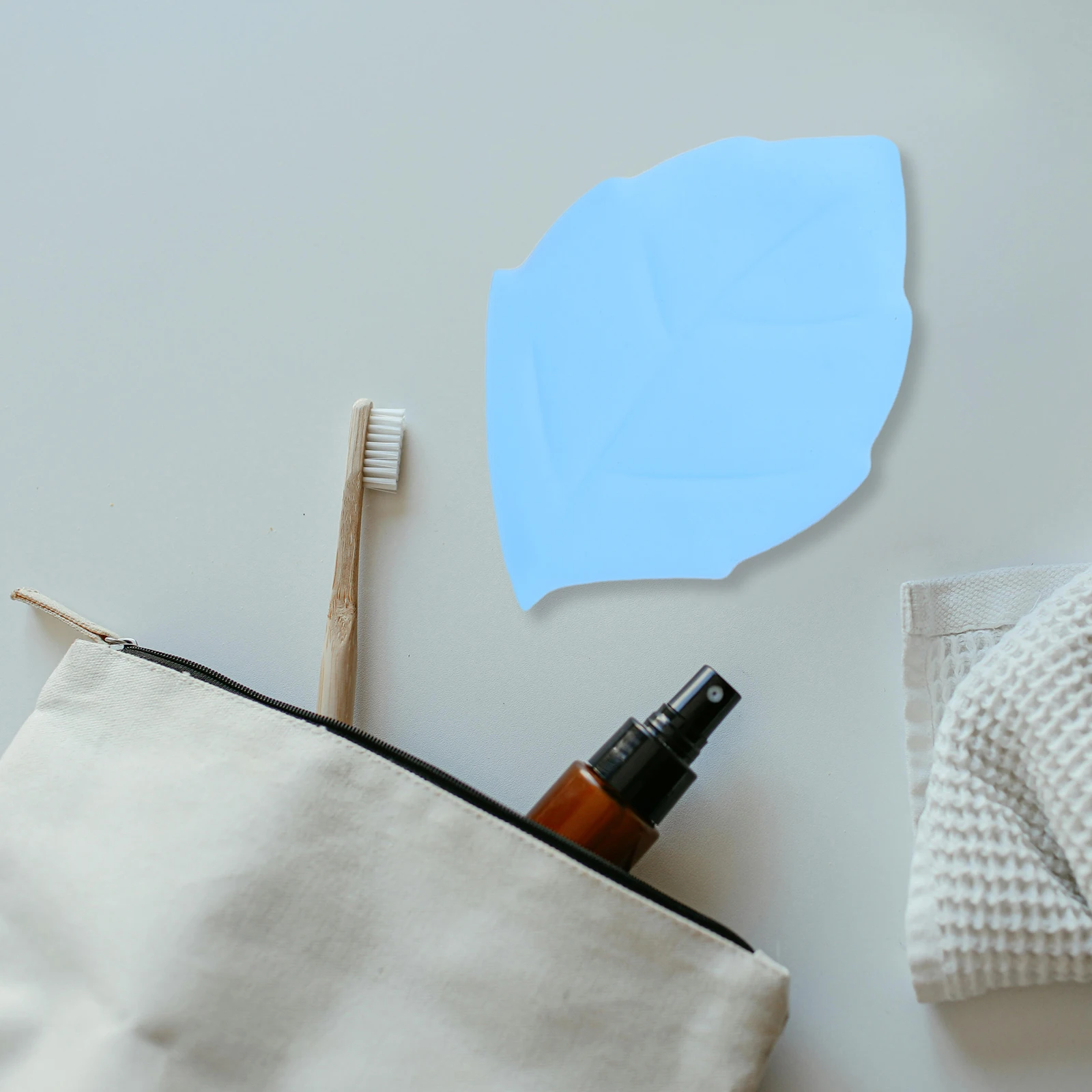 3Pcs Soft Silicone Toothbrush Covers Travel Essentials Maple Leaf Design Protective Caps Manual Holders