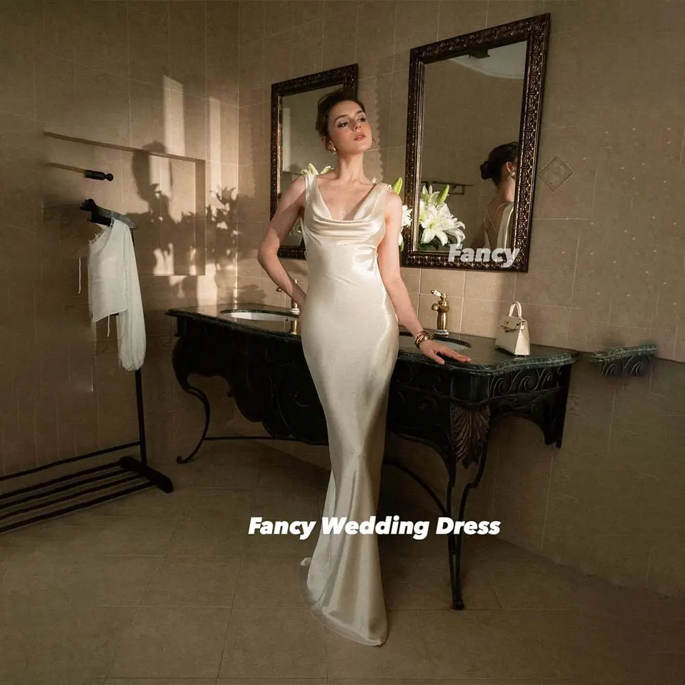 فستان سهرة أنيق فاخر برقبة على شكل V عميق في المملكة العربية السعودية فستان حفلات نسائي قصير بدون أكمام فساتين حفلات رسمية مقلدة حسب الطلب #1