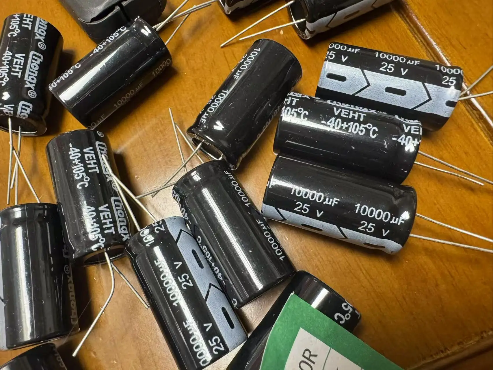 5PCS Takefast 25V10000UF 18*35mm 10000UF 25V 18*35 Aluminum electrolytic capacitor