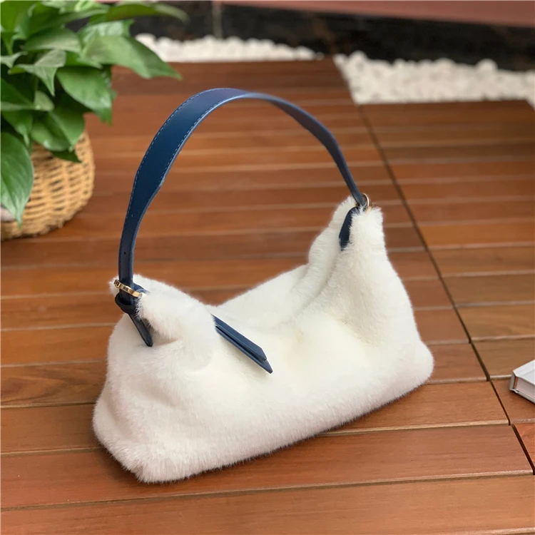 Factory Wholesale 2021 Faux Fur Shoulder Bag Fashion Lady Handbag Girls Tote Bags with Handle Custom Size Fashionable Daily