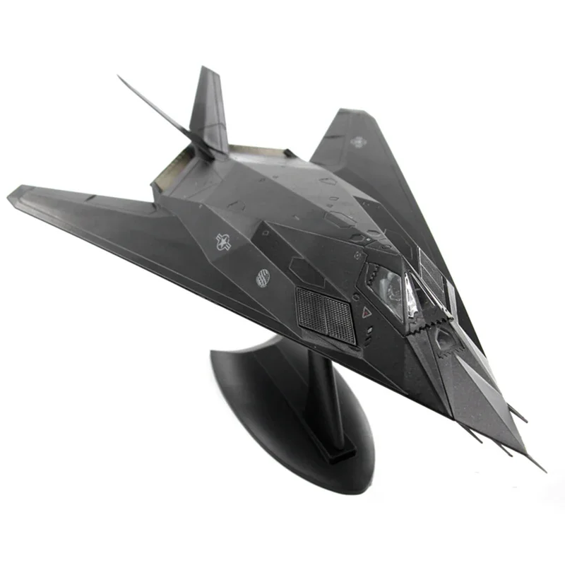 F-117 Nighthawk Stealth Fighter, литой под давлением, масштаб 1:72, модель самолета из сплава, сувенирная коллекция, детское хобби, изысканный подарочный дисплей