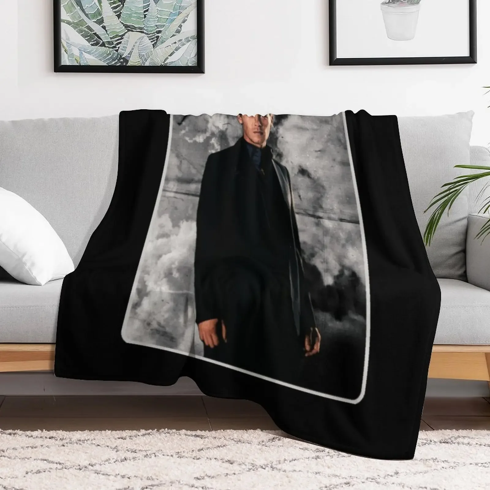 klaus mikaelson potrait Throw Blanket For Decorative Sofa warm for winter Luxury Blankets