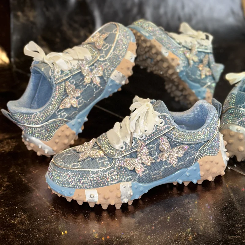 

Женские спортивные кроссовки больших размеров, новинка весеннего сезона, роскошные туфли с бриллиантами, дышащие и нескользящие, модные кроссовки на платформе
