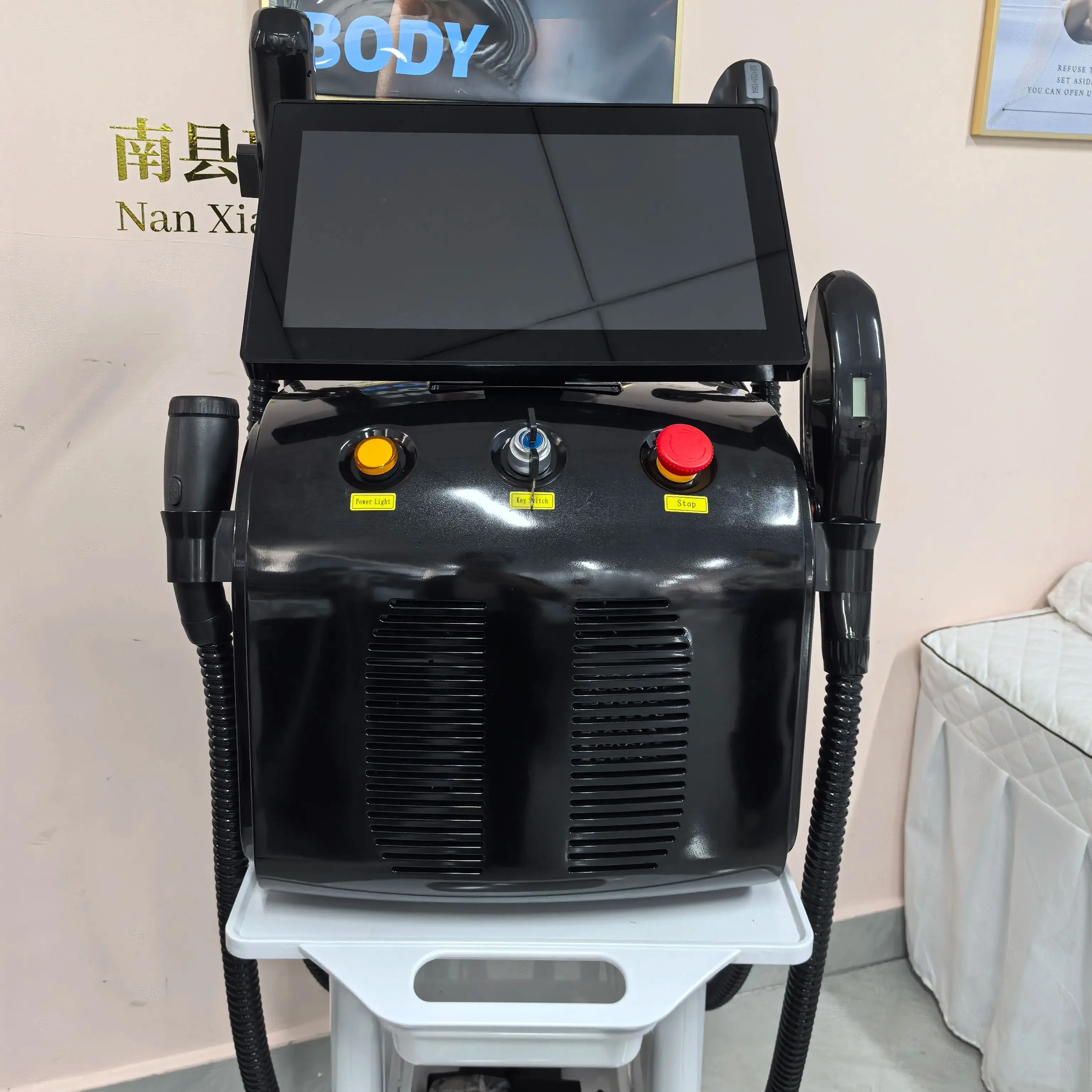 New 7000W 4 In 1 Diode Laser Pico 808 Carbon Peeling RF Ipl Nd Yag Picosecond  Opt Hair Removal Tattoo Removal Machine