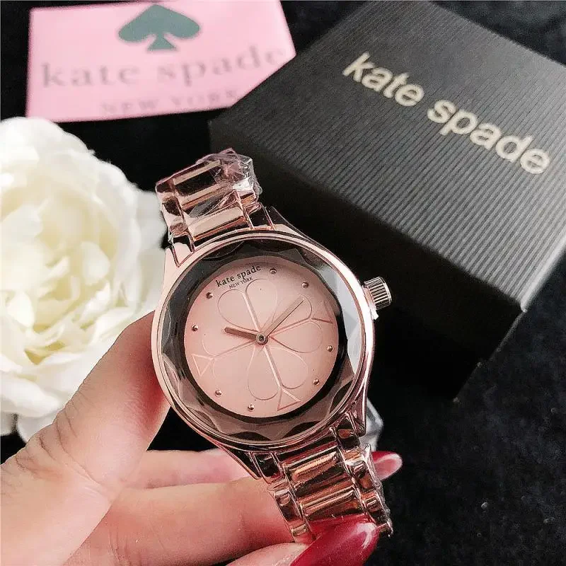 New Hot Selling Women's Korean Version Fashion Minimalist Fashion Watch Women's Diamond Cut Alloy Quartz Waterproof Watch