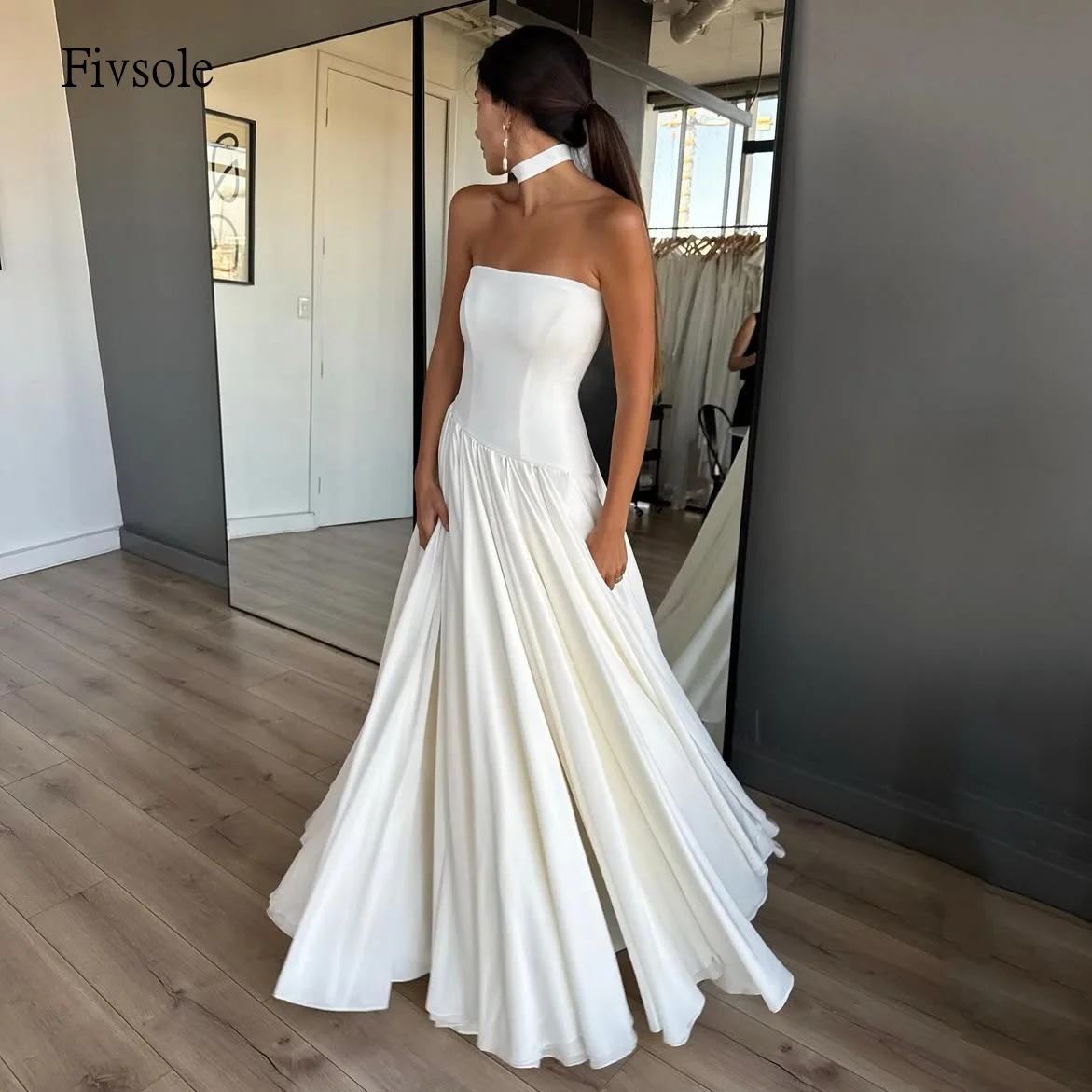 

Fivsole Simple Strapless A Line Wedding Dress Backless Bride Dresses Floor Length Wedding Gowns vestidos de novia Customized