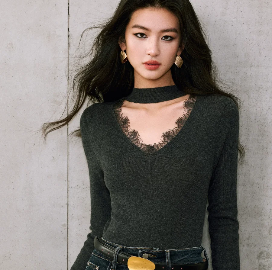 

Custom Spun Soft Wool Knitted Sweater High Density Lace Spliced V Neck Halter Slim Fit Multicolor Knit Tops