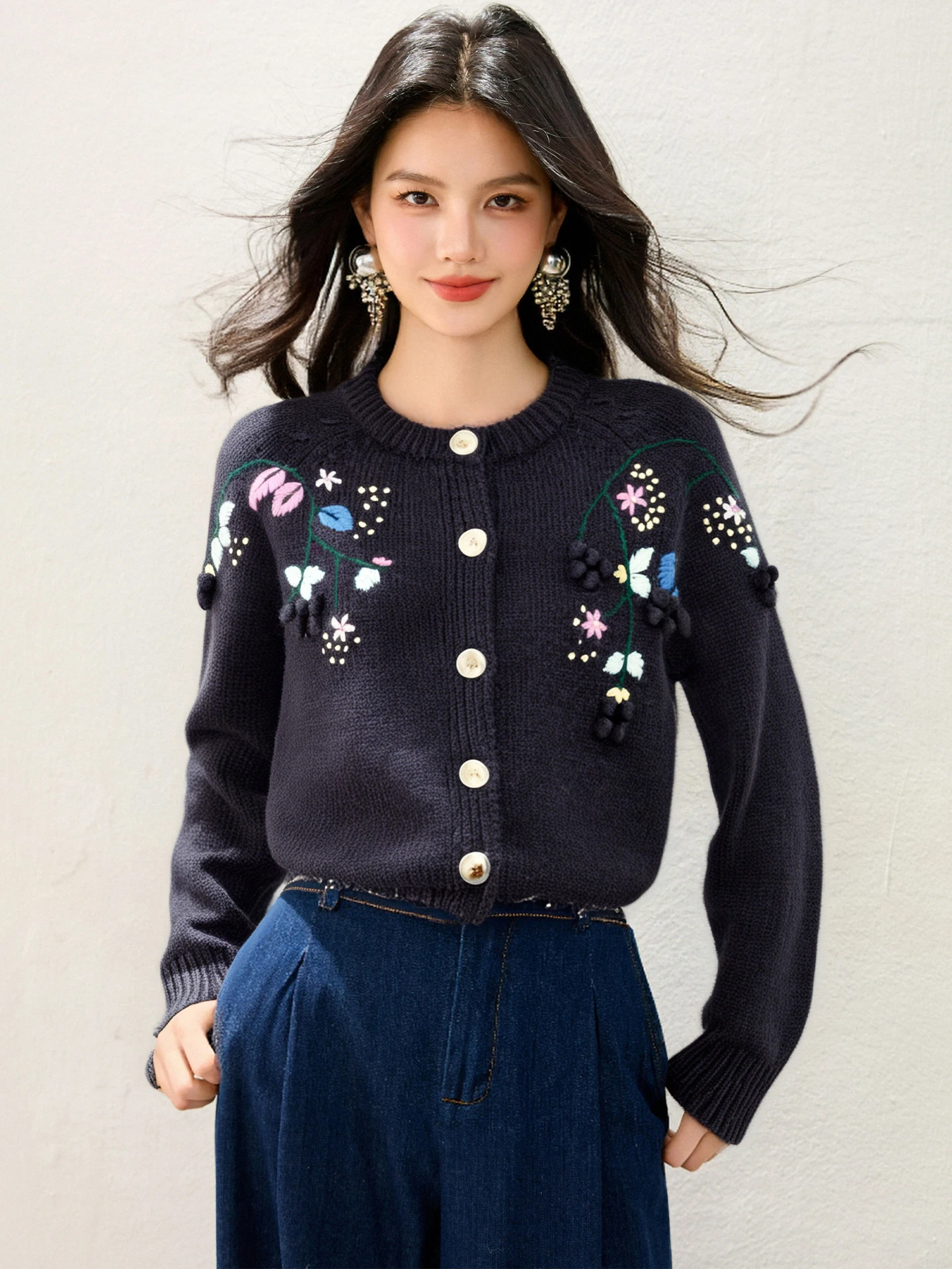 

High Quality New Fashion Embroidery Floral Cardigan 2025 Autumn Winter Knitwear Women Long Sleeve Tops Sweater Coat F191