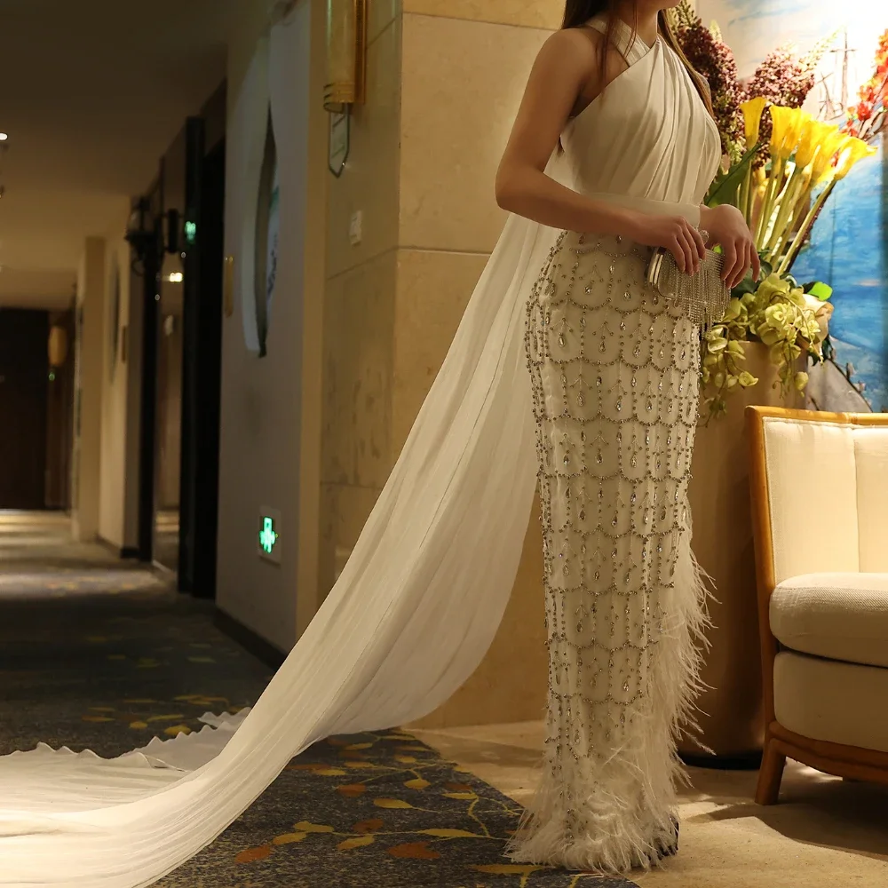 

White Halter Sleeveless Mermaid Evening Dresses with Cape Fashion Feather Crystal Beads Prom Gowns Luxury Wedding Party Dresses