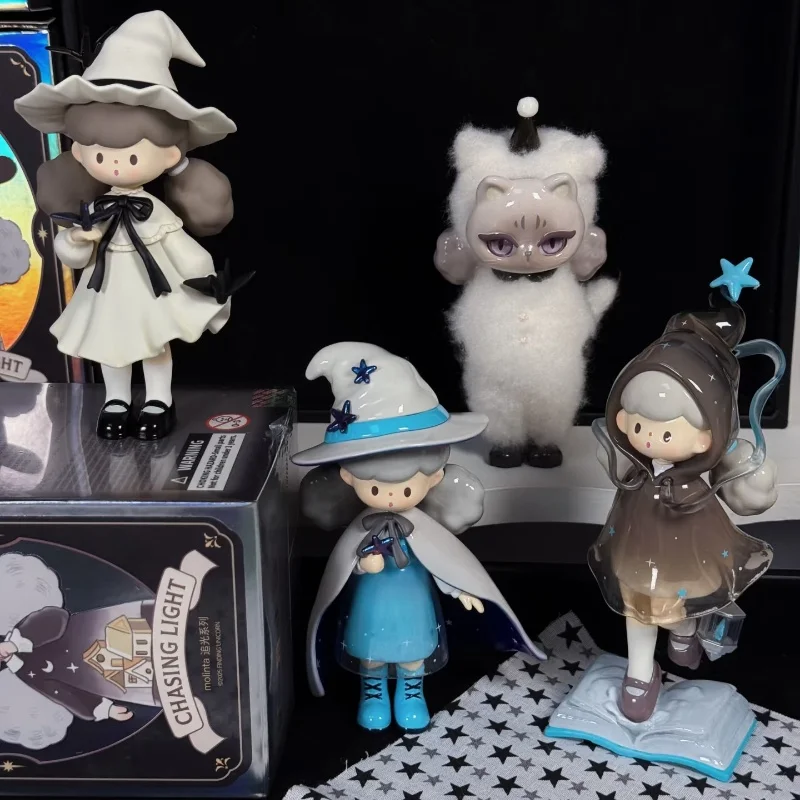 

New Genuine Molinta V12 Chasing Light Series Blind Box Trendy Figurine Cute Ornament Anime Character Model Gift Mystery Box